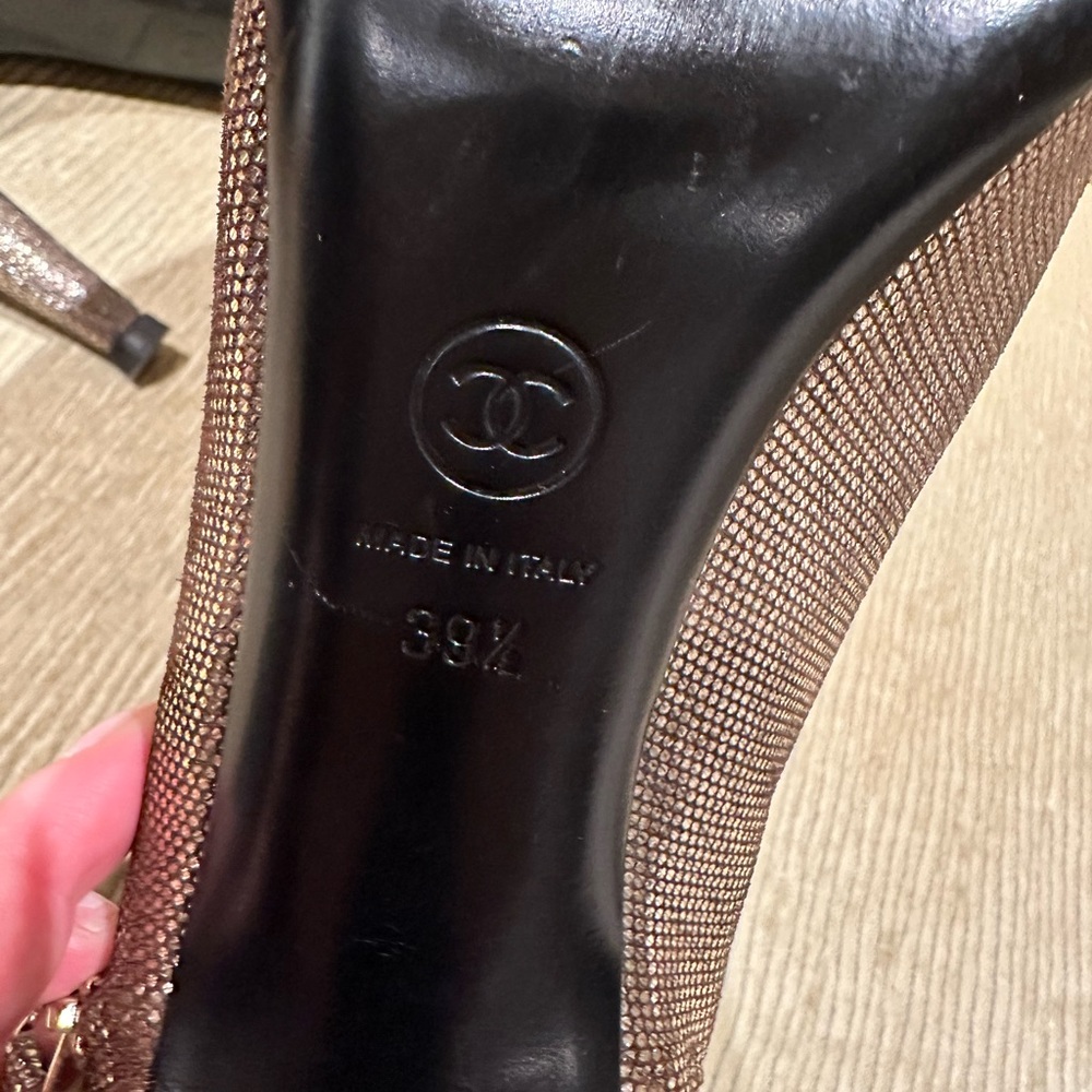 CHANEL ankle boot in gold metallic diamond CC heel  sz 39.5 - Picture 6 of 6